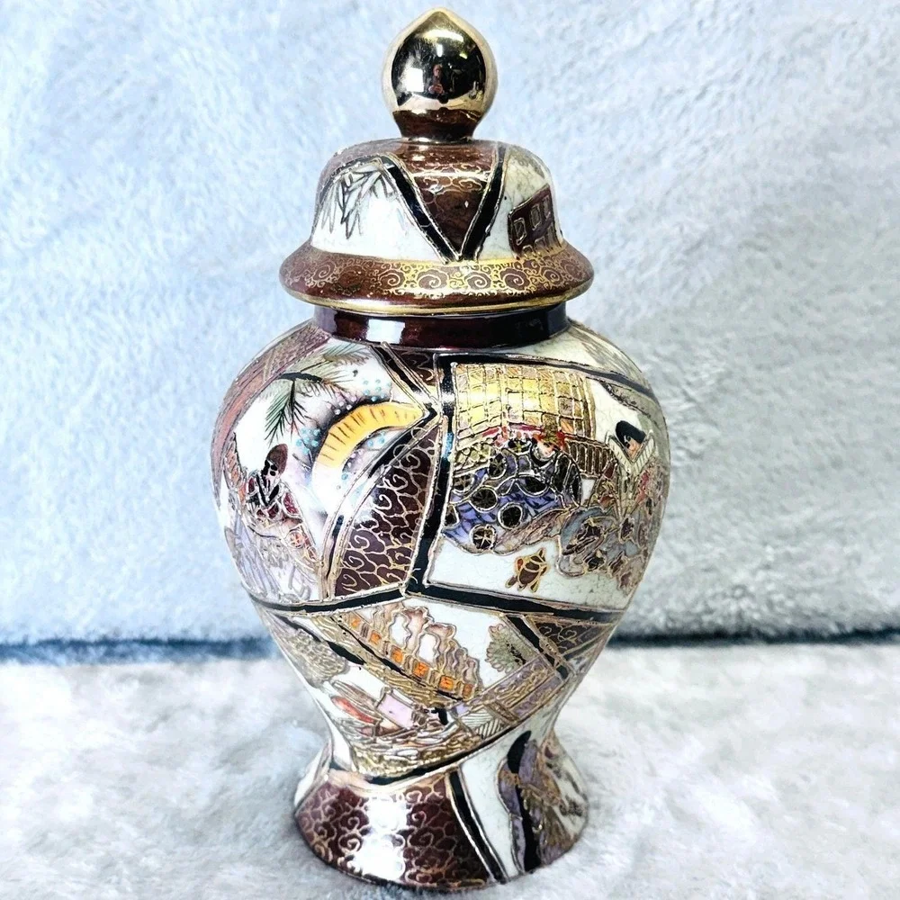 Vintage Japanese Satsuma Ginger Jar Hand Painted‎ Lidded Urn Vase Geisha Scene